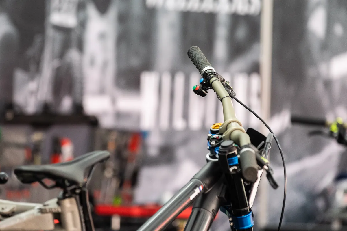 Lenzerheide Downhill Bike Tech 2023 – prototype Specialized Demo
