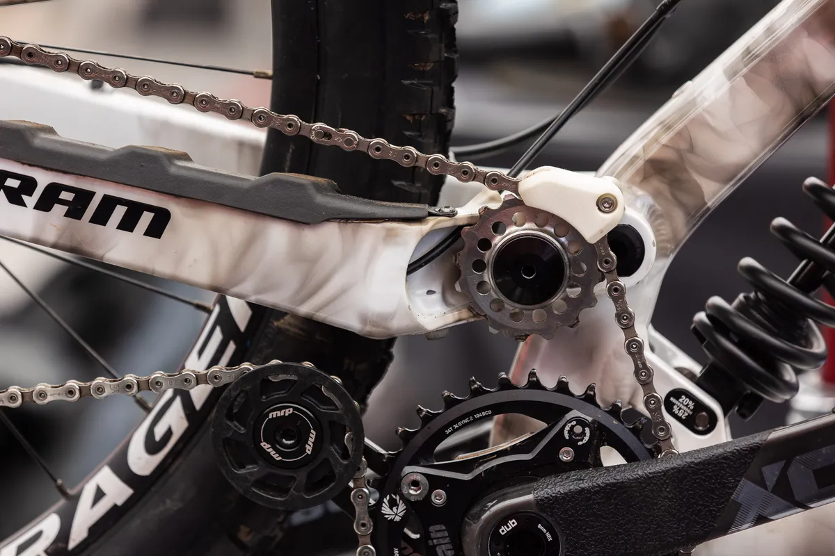 Lenzerheide Downhill Bike Tech 2023 – prototype Trek Session
