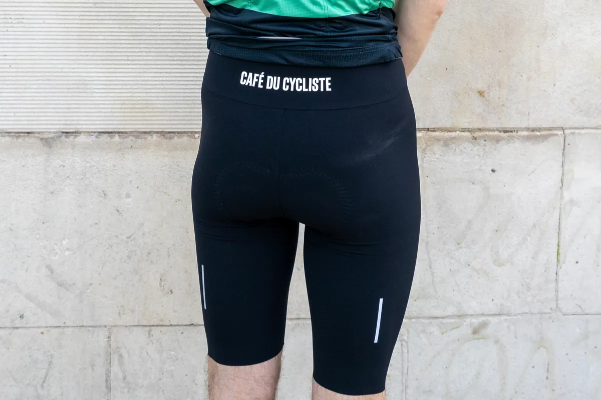 Café du Cycliste Victoire bib shorts rear.
