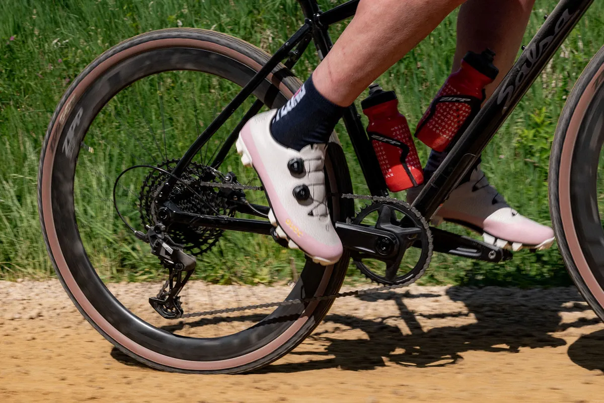 Sram Apex Eagle groupset in action
