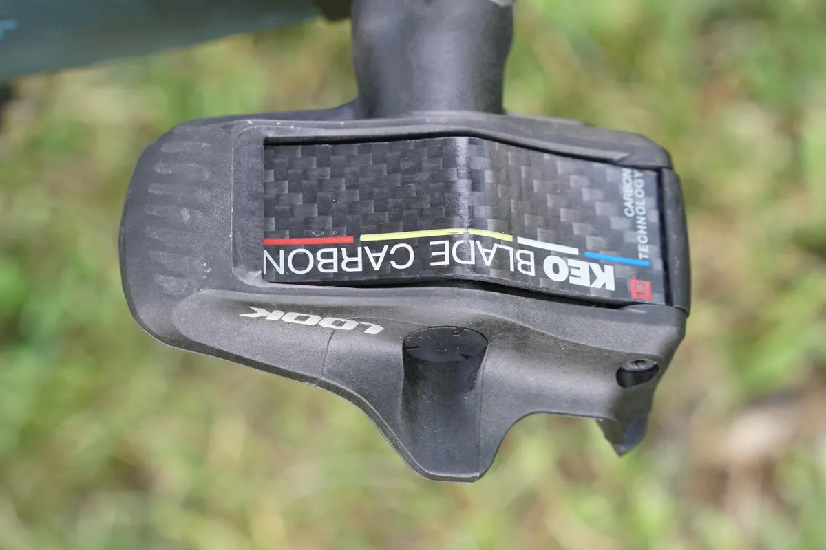 Larry Warbosse went with road pedals, the LOOK Keo Blade Carbon.