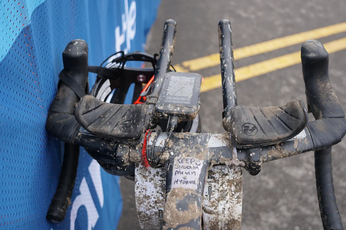 Aero bars are permitted for the 350-mile Unbound XL. Note the power cable coming off Luke Hall's Wahoo.