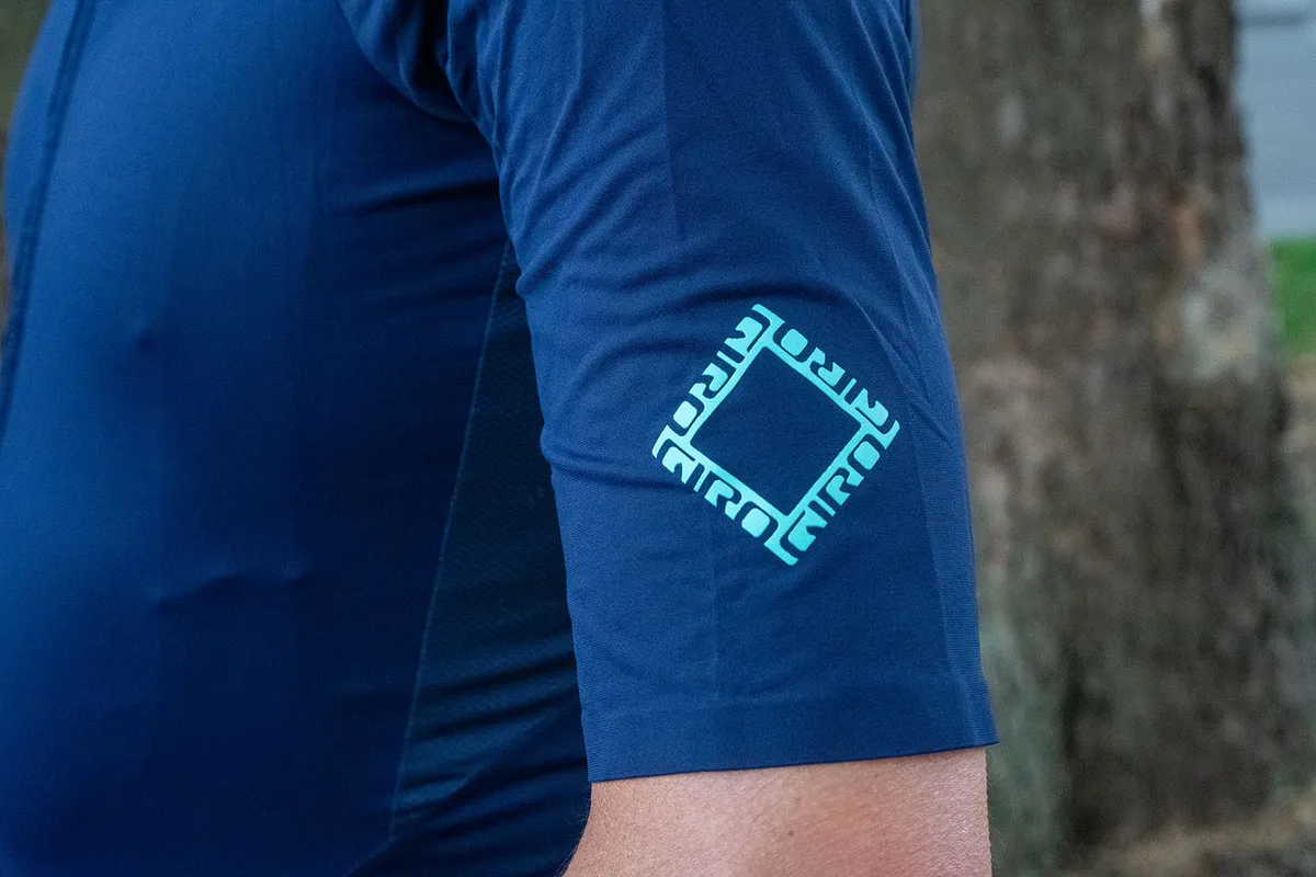 Giro Chrono Elite Short Sleeve Jersey for road cyclists