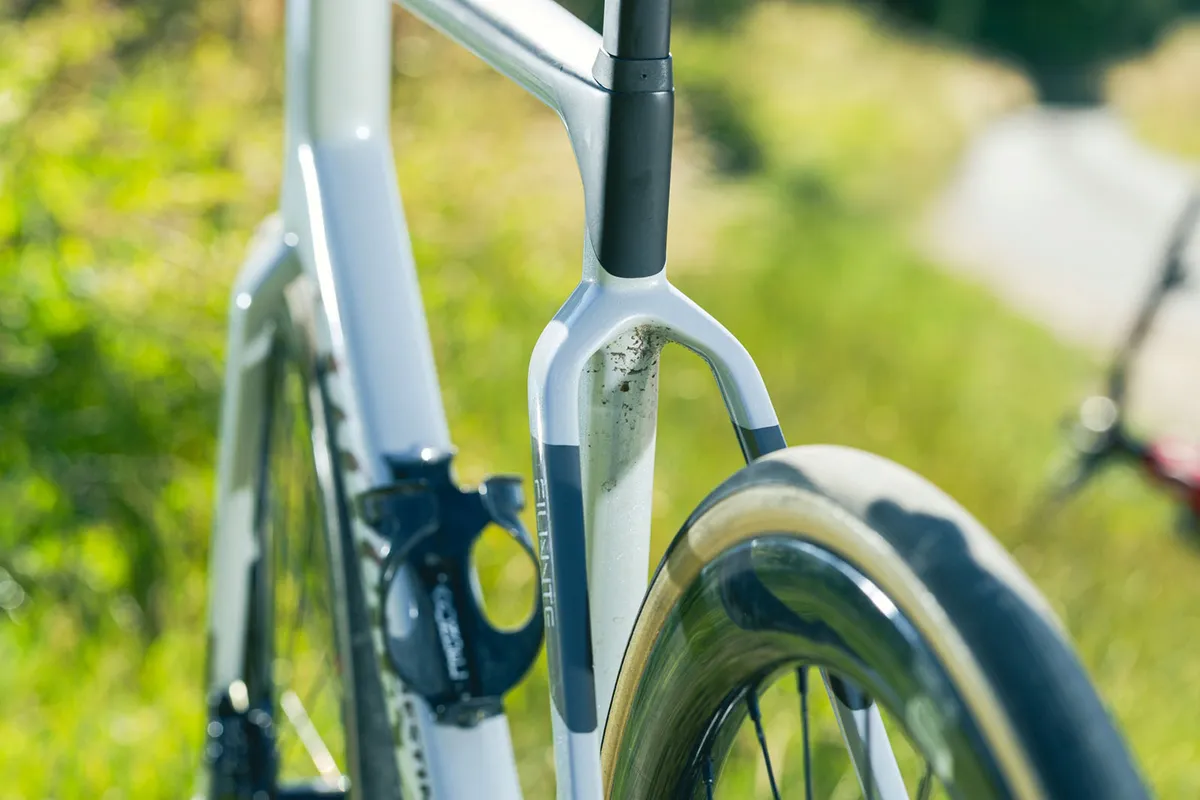 Wilier Filante Hybrid, con 10,3 kg, se convierte en la bicicleta