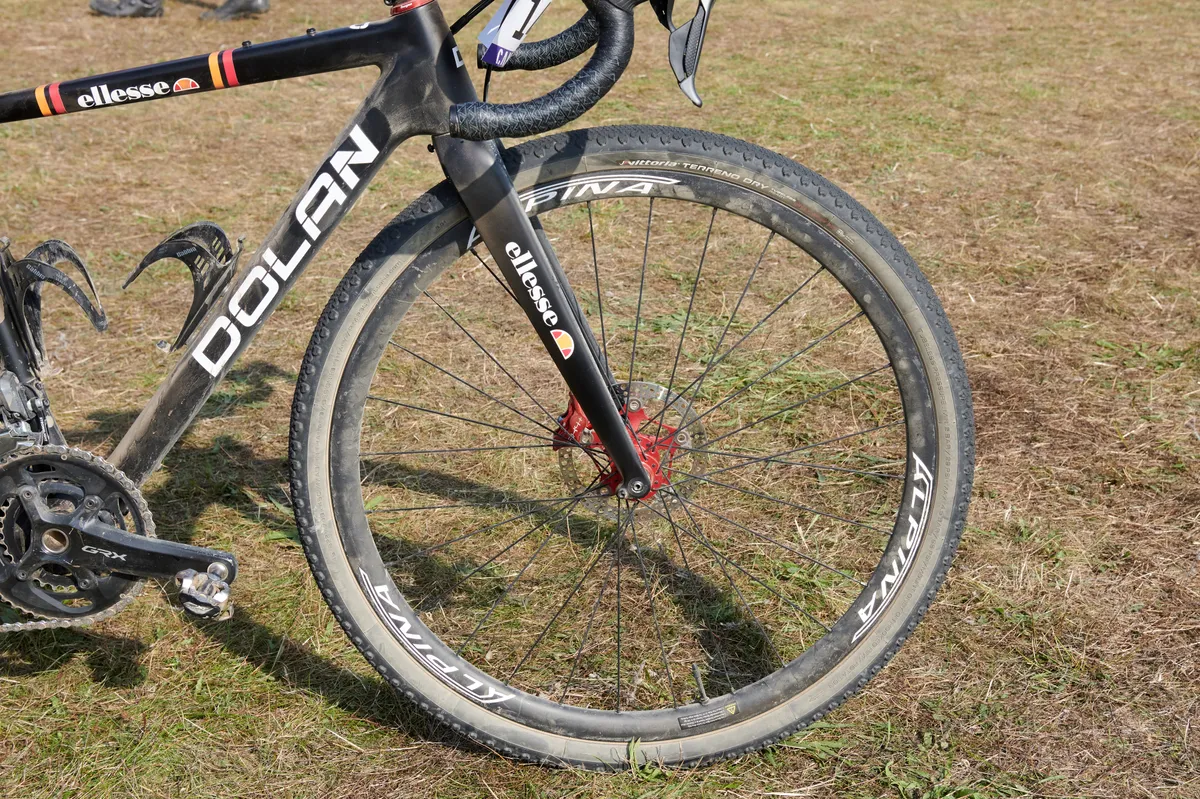 Cadex GX Gravel Bike Tire, 700c x 40c – Bicycle Warehouse