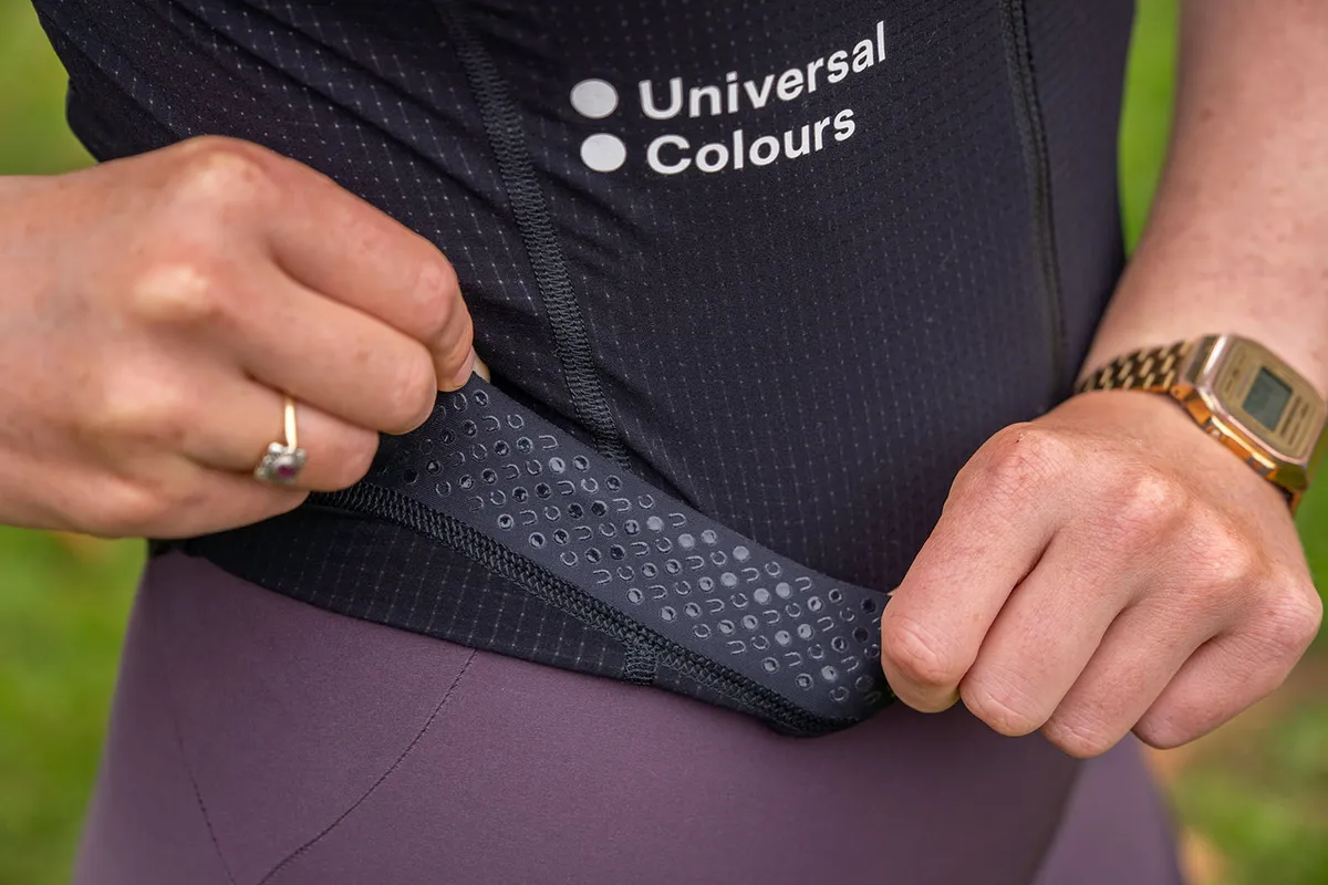 Universal Colours Chroma Women’s Short Sleeve Jersey for road cyclists