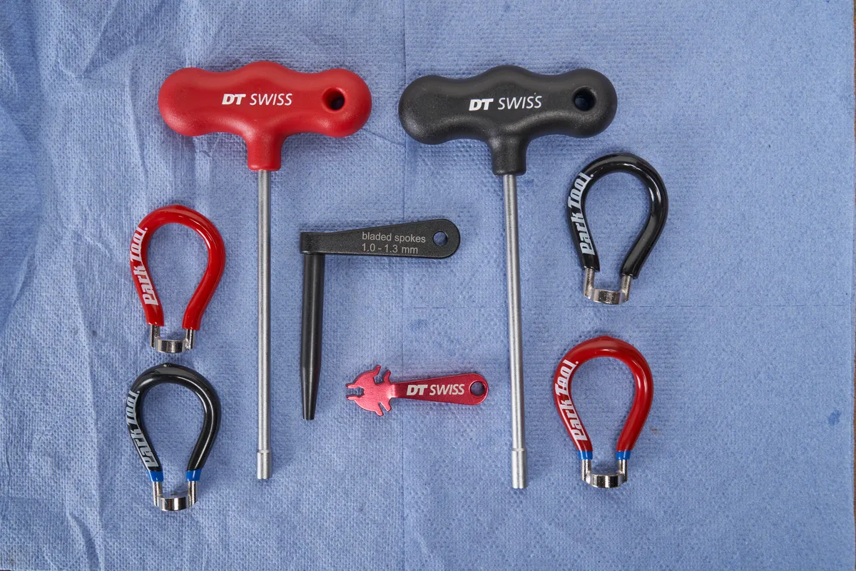 DT Swiss and Park Tool spoke key selection