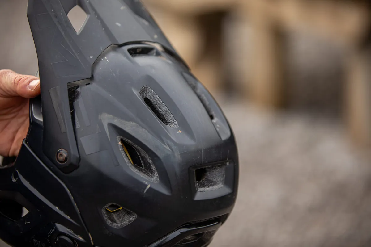 Alex Evans Gear of the Year 2023 Met Parachute MCR helmet