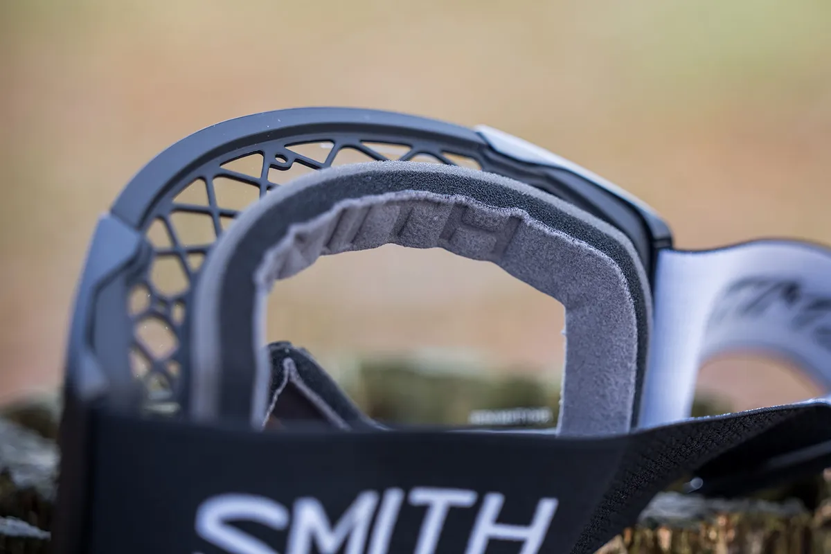 Smith Rhythm MTB goggles for mountain bikers