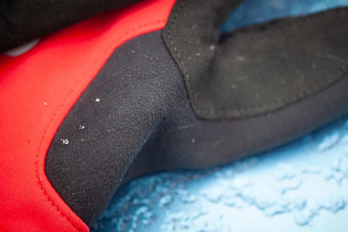 Sportful Sottozero gloves for road cyclists