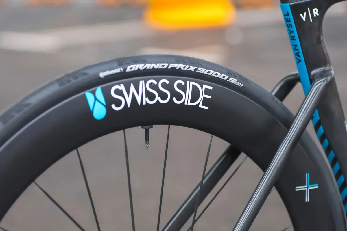 Swiss Side Hadron rear wheel shod with a Continental GP5000 S TR tubeless tyre on the Van Rysel RCR Pro