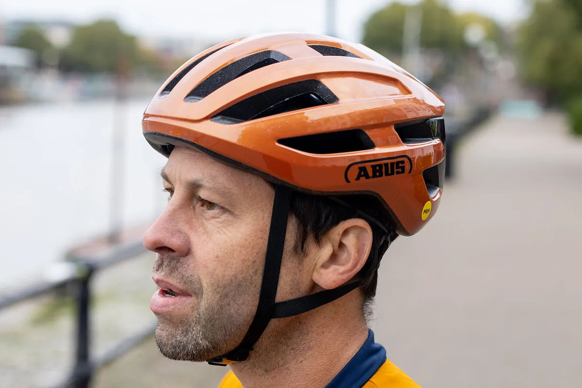 ABUS Powerdome road cycling helmet