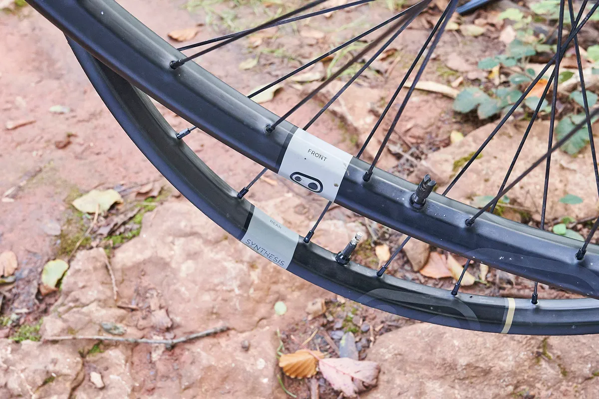 Crankbrothers Synthesis XCT 11 Carbon MTB Wheelset for trail and XC riders