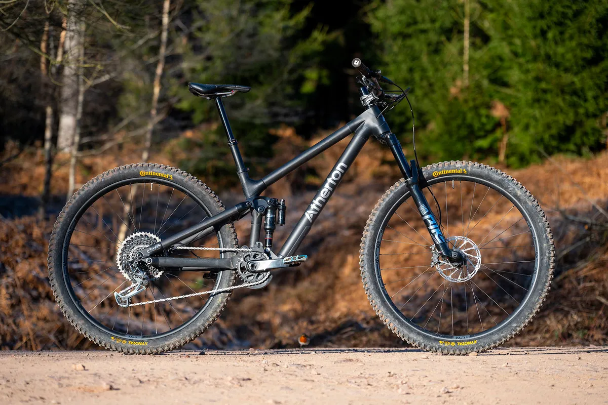 Pack shot of the Atherton AM.130.1 full suspension mountain bike