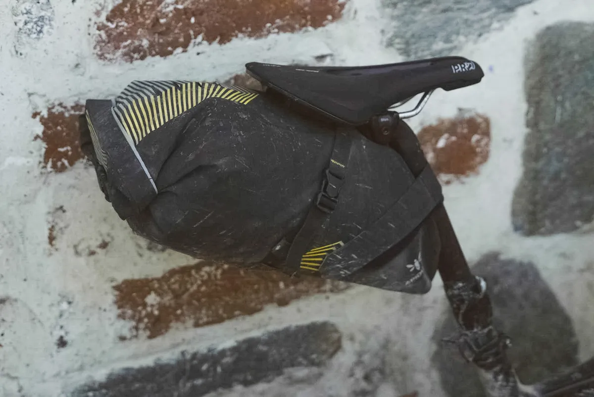 Apidura saddle bag on Laurens ten Dam's Specialized Epic World Cup