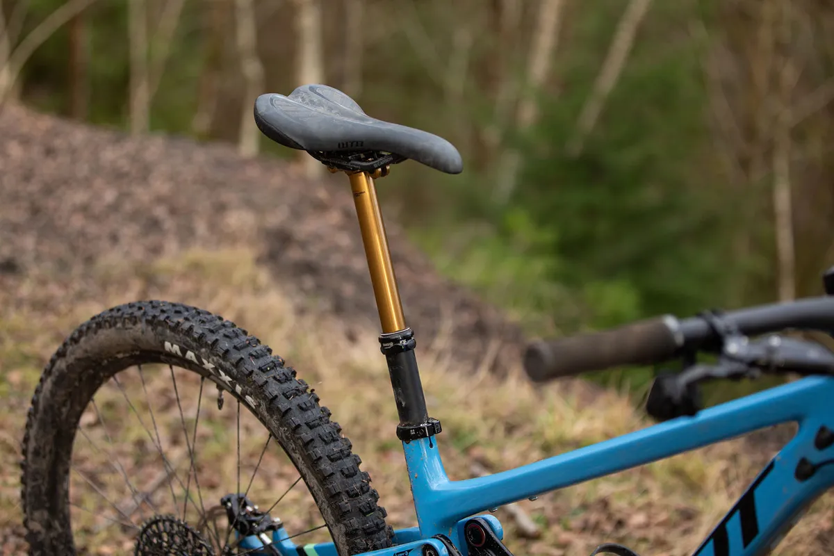 Pivot Switchblade Pro X0 Eagle Transmission with Fox Transfer Factory dropper and WTB saddle