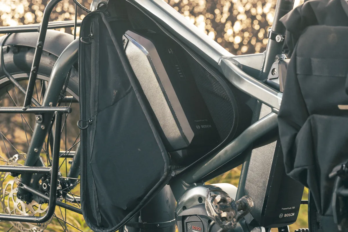 Battery / battery Bag on the Tern Orox Orox R14 electric cargo bike