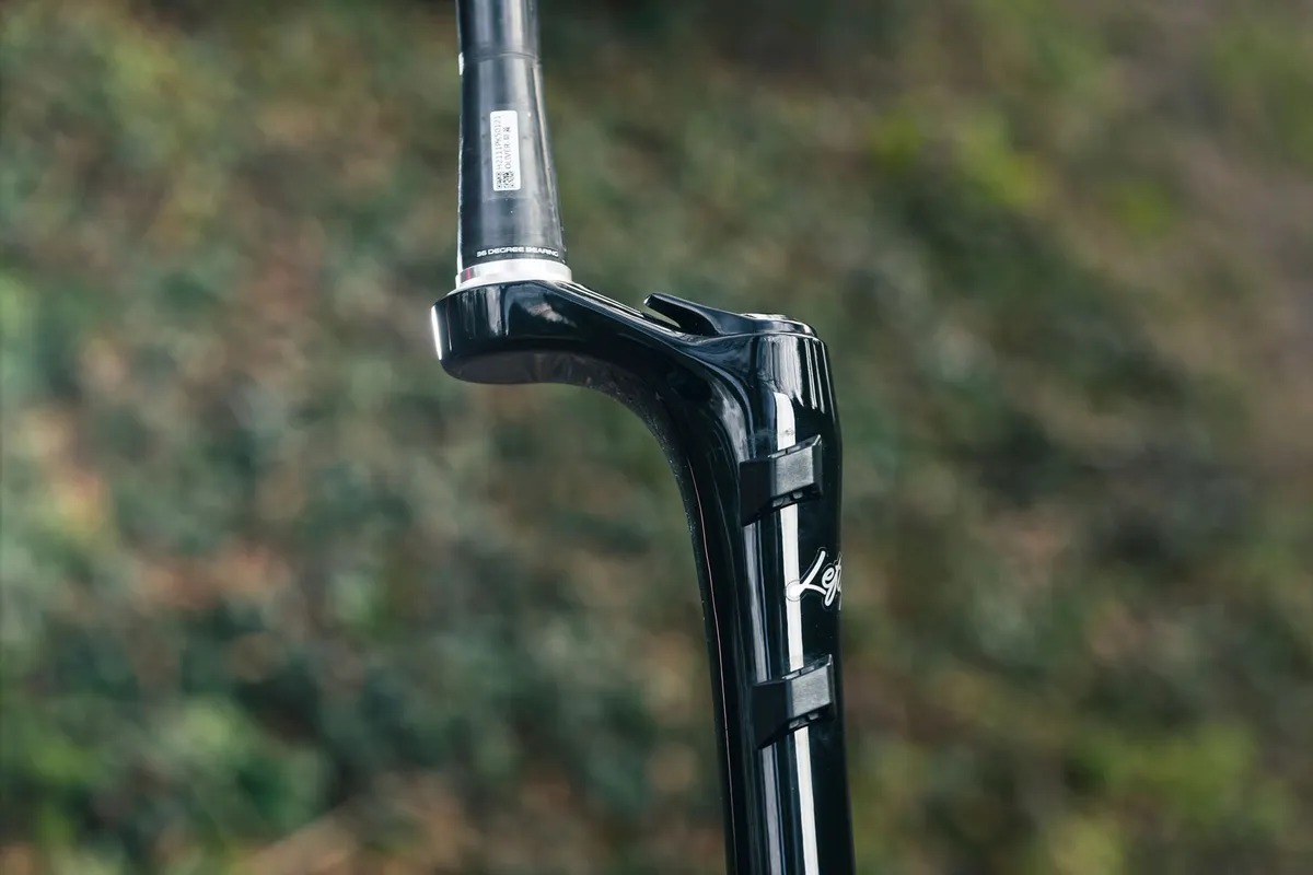 Cannondale Oliver Lefty Carbon gravel fork for gravel bikes