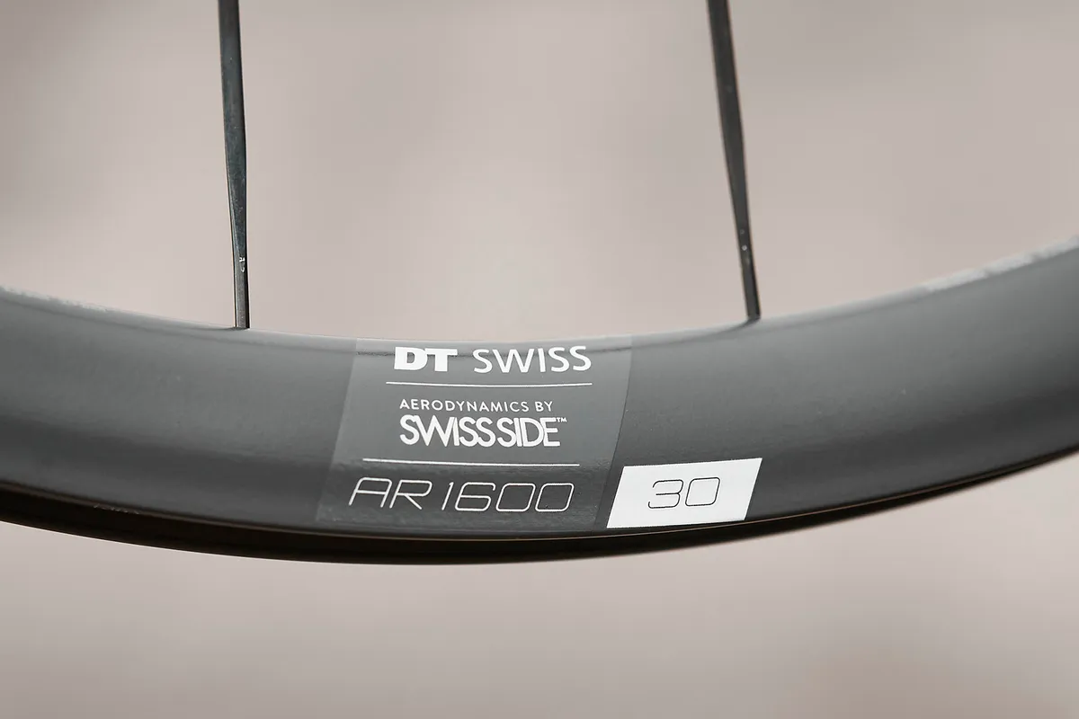 DT Swiss AR1600 Spline road bike wheelset