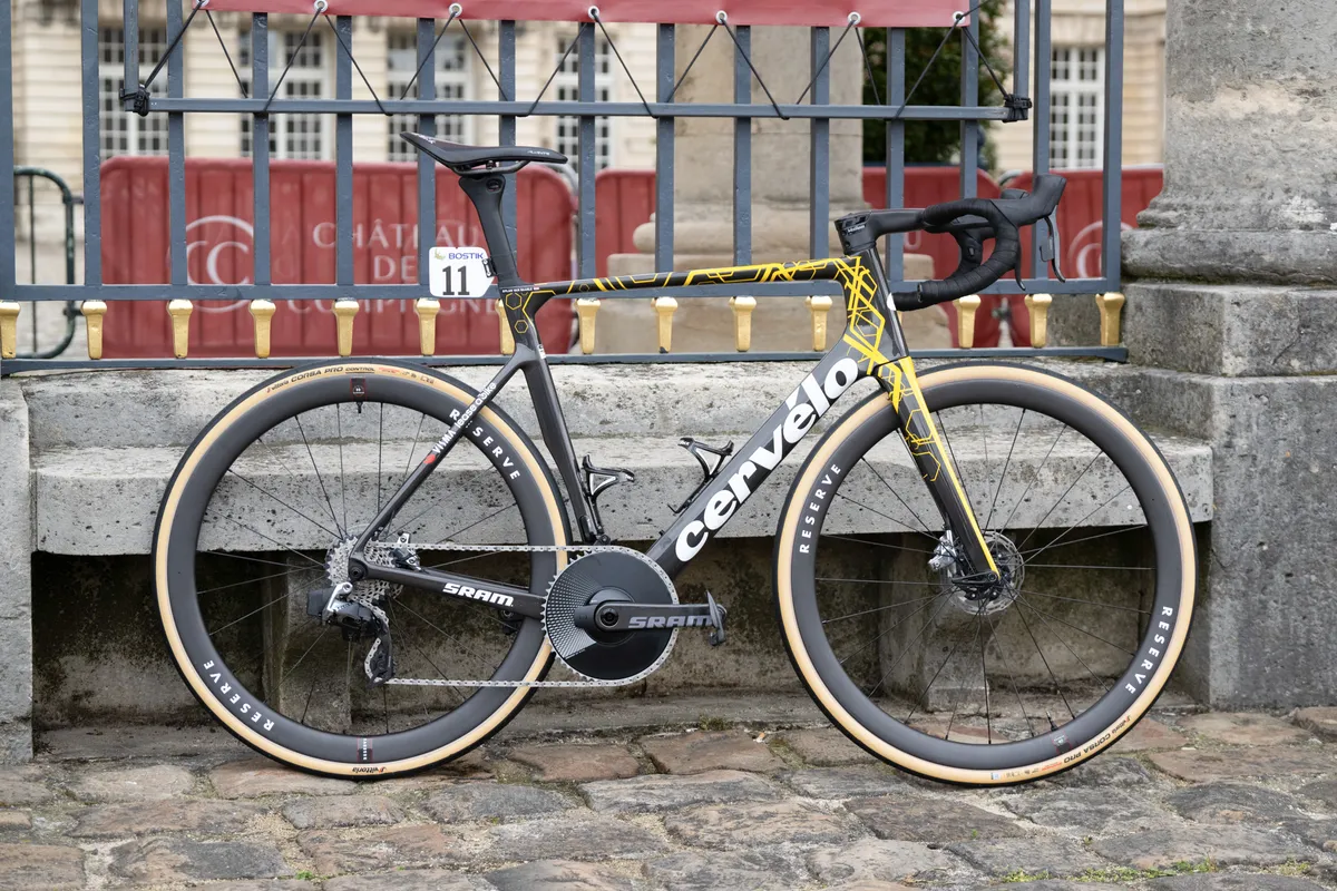Dylan Van Baarle 2024 Paris-Roubaix bike