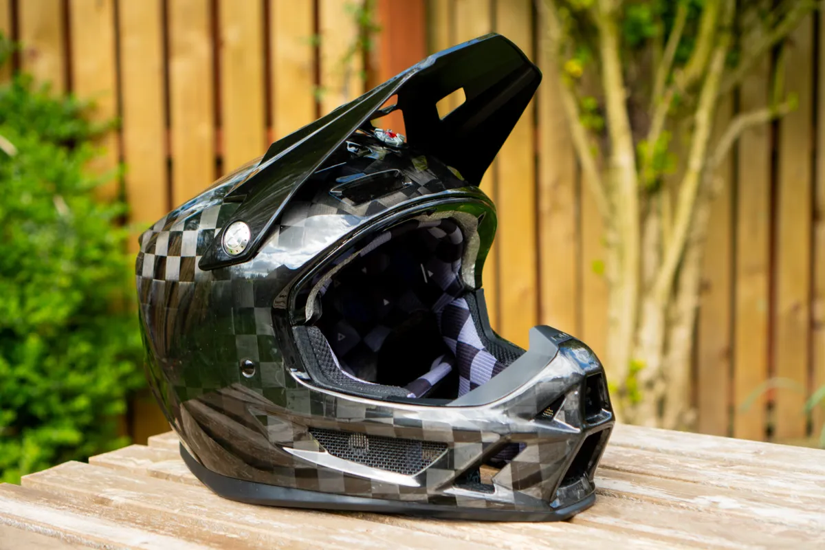 Kali Protectives Trinity Carbon full face mointain bike helmet