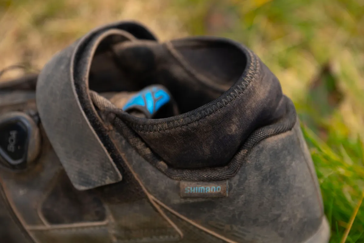Shimano GE9 mountain biking shoes