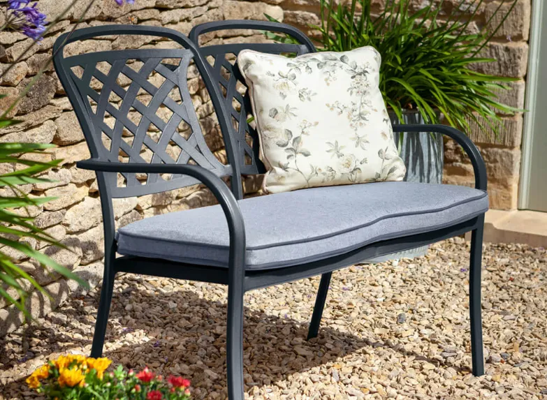 Modern metal garden furniture: garden bench