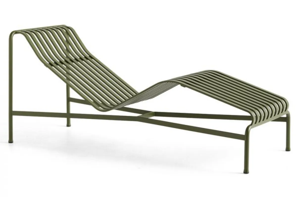 Olive metal garden lounge chair