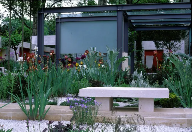 Christopher Bradley-Hole's 1997 Chelsea Flower Show garden