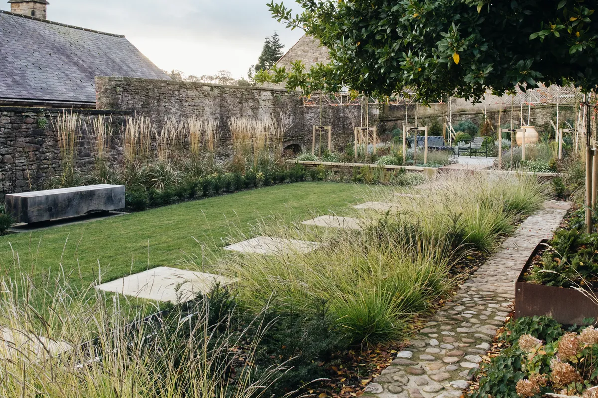 Alistair Baldwins garden designs in North Yorkshire