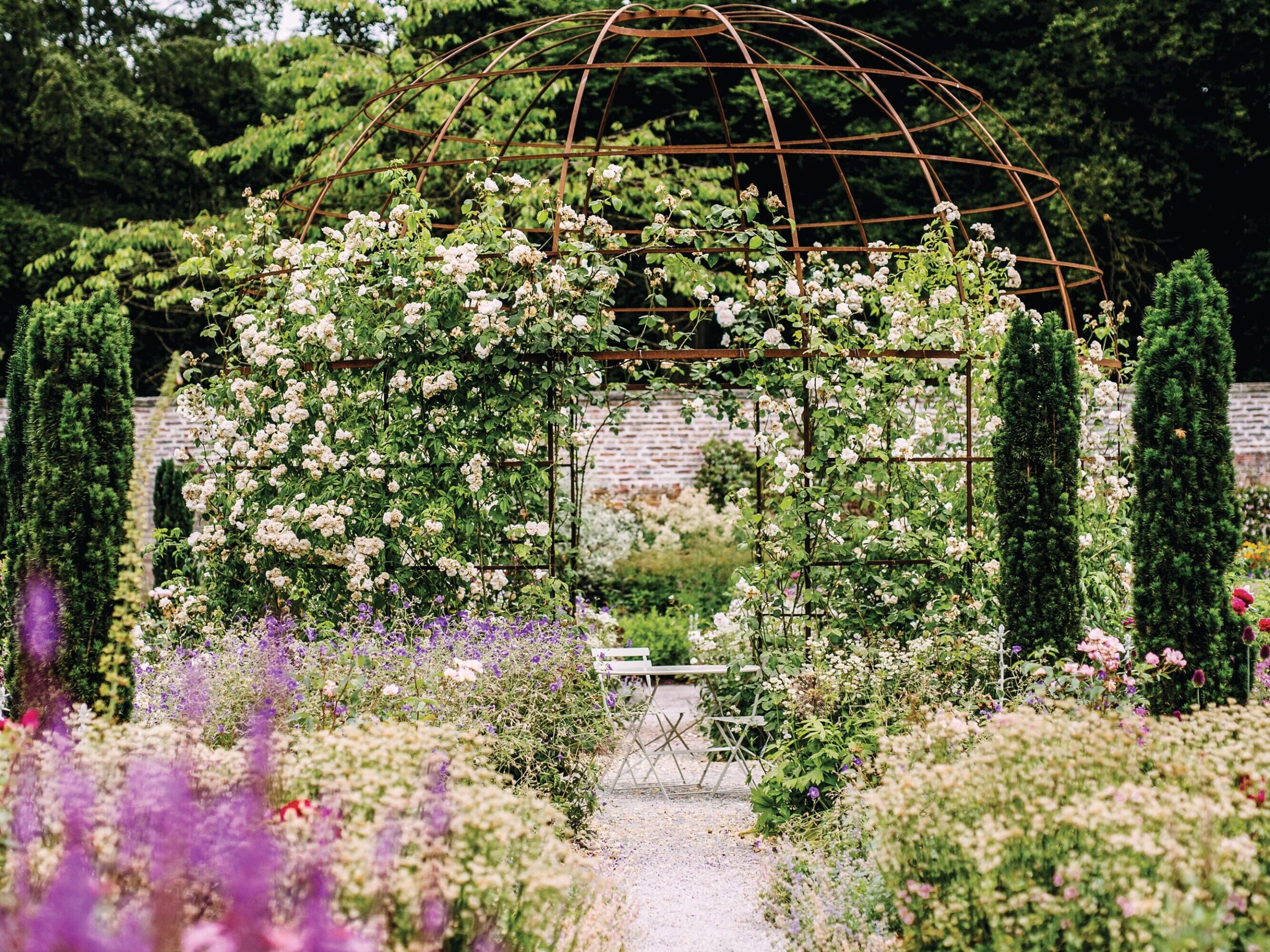 A walled kitchen garden in North Yorkshire designed by Tom Stuart-Smith -  Gardens Illustrated