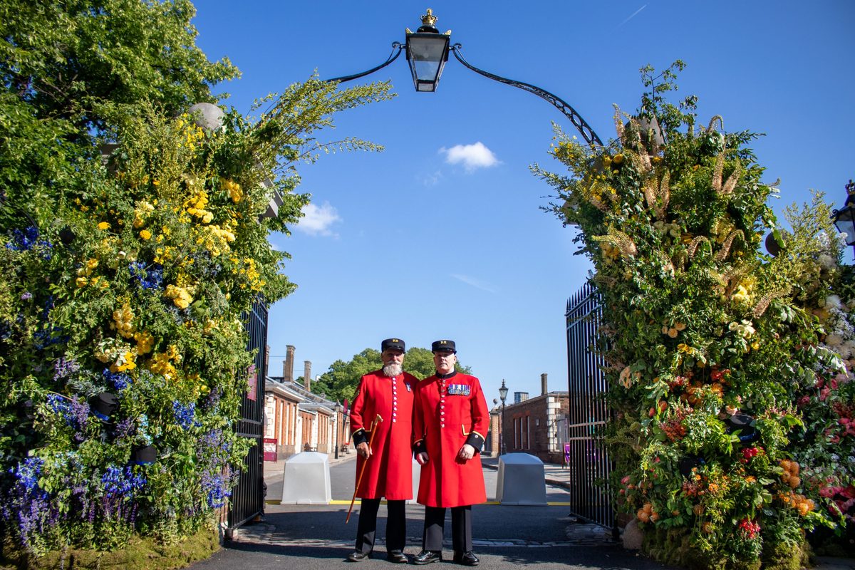 Range Rover Chelsea Flower Show RHS Chelsea Flower Show to be sponsored by Range Rover in 2026 ...