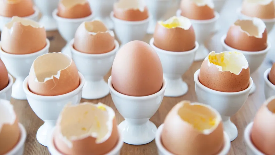 Should eggs be stored pointed end down? © Getty Images