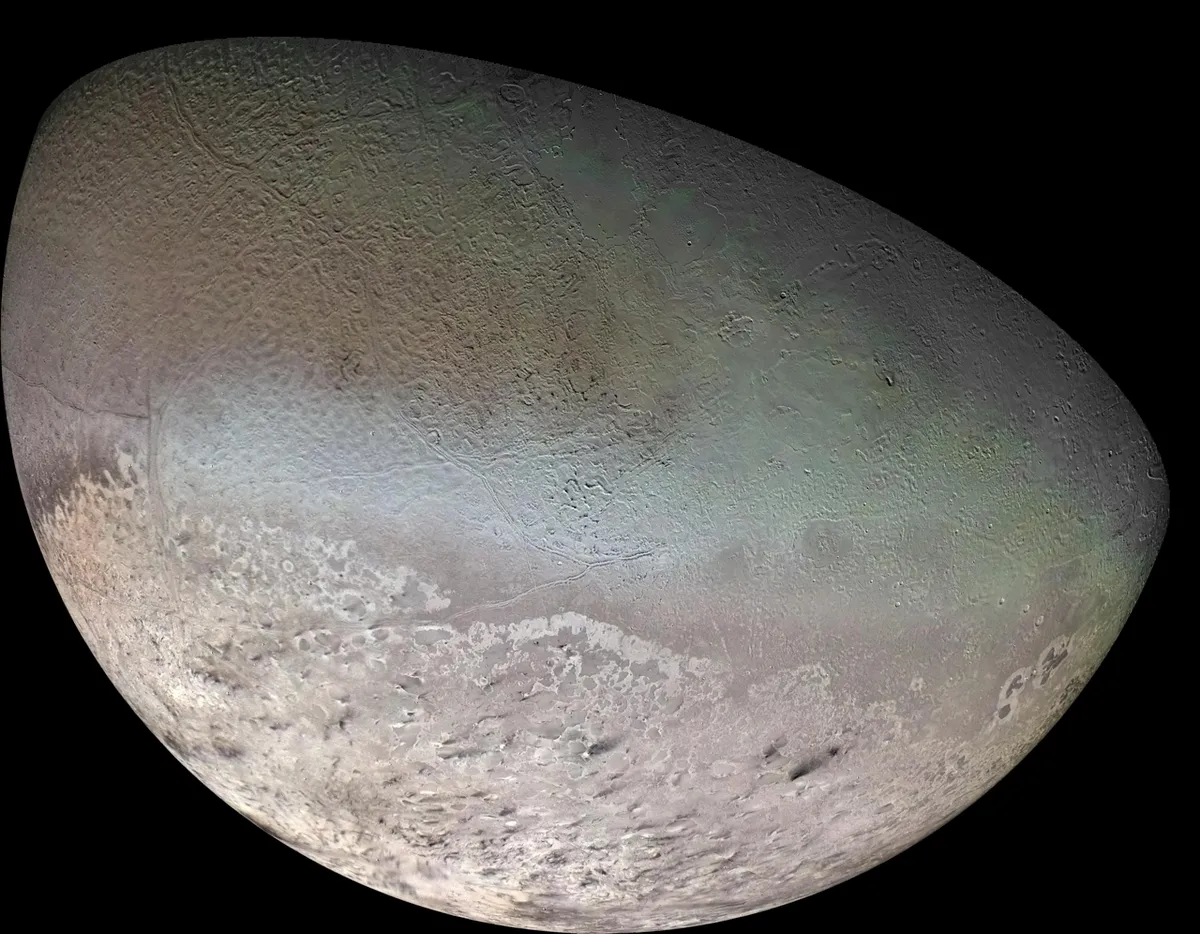 Triton © NASA/JPL/USGS