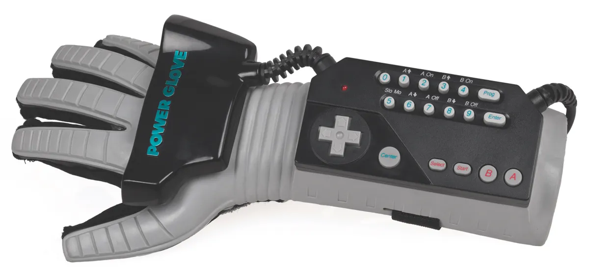 An American Power Glove controller for the NES, made by Mattel (Evan-Amos, via Wikimedia Commons)