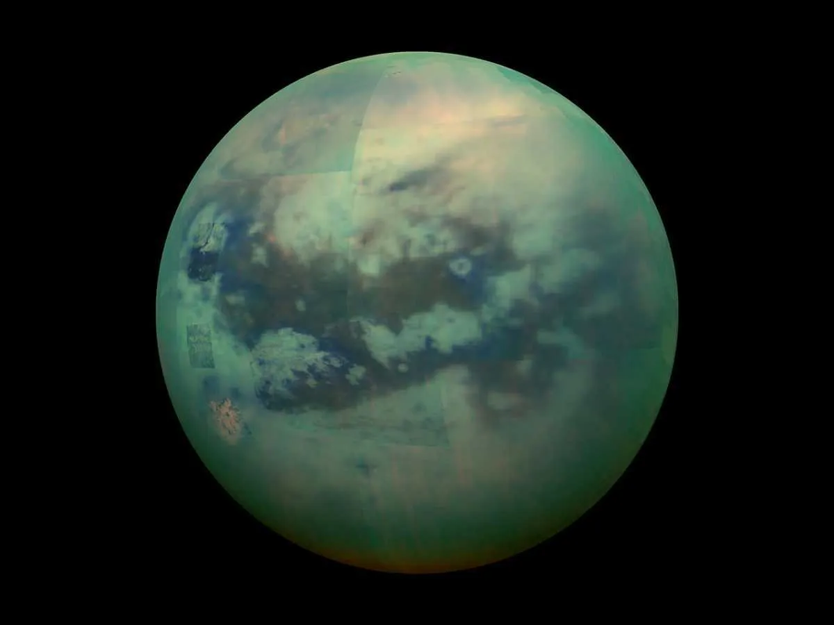 Infrared image of Titan © NASA