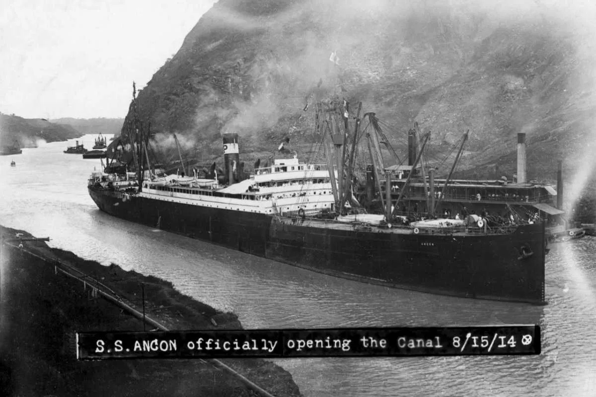 SS Ancon officially opening the Panama Canal, August 15, 1914 © Bettmann/Getty Images