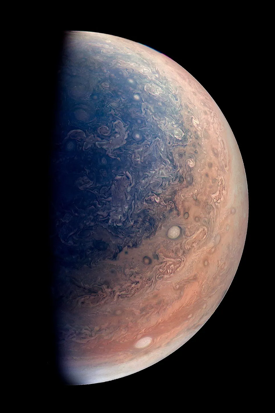 Jupiter seen by Juno © NASA/JPL-Caltech/SwRI/MSSS/Gabriel Fiset