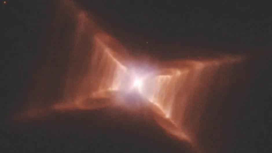 The geometric shape of this gas cloud makes it a space oddity © NASA/Hubble Space Telescope