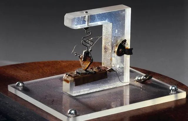 Replica of the first working transistor invented in 1947 © SSPL/Getty Images