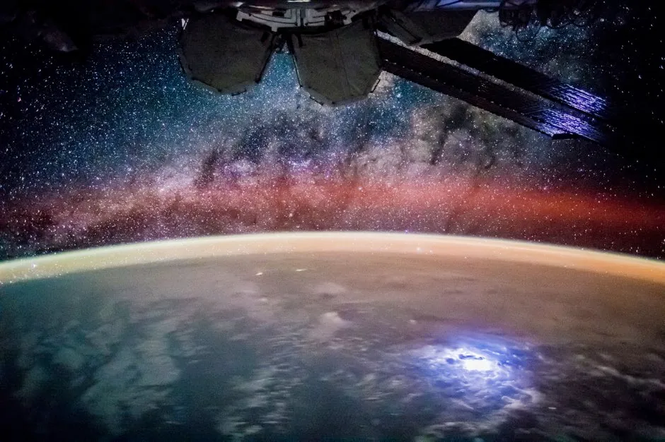 Stargazing from the ISS © NASA