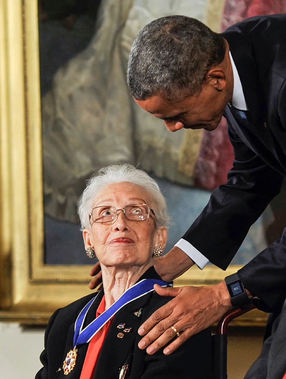 Barack Obama presents the Presidential Medal of Freedom to Nasa mathematician Katherine Johnson © Kris Connor/WireImage/Getty Images