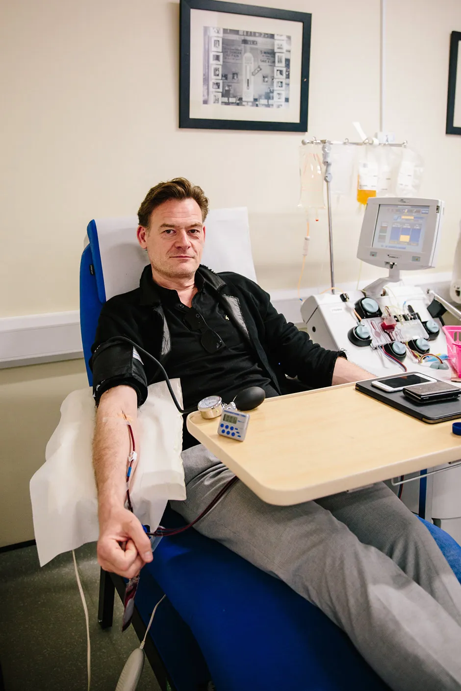 Recovered coronavirus patient Douglas James donating convalescent plasma by plasmapheresis at Tooting Blood Donor Centre, London © Kirsty Hamilton/NHSBT/PA