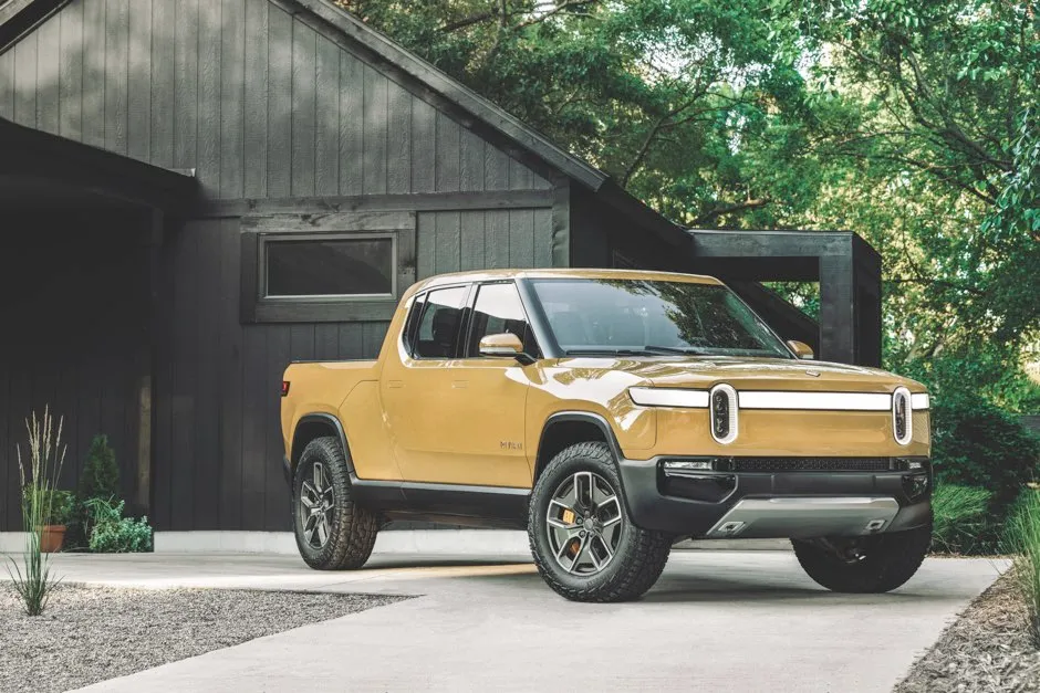 2020_08_Rivian-R1T-Yellow-Front-June2020-AndiHedrick-scaled