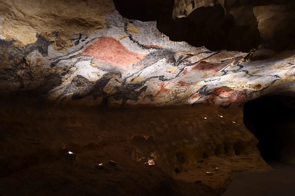 The new replica of the Lascaux cave paintings is seen during the first public opening on December 15, 2016 in Montignac, in the Dordogne region of southwest France, more than seven decades after the prehistoric art was first discovered. / AFP / MEHDI FEDOUACH (Photo credit should read MEHDI FEDOUACH/AFP via Getty Images)