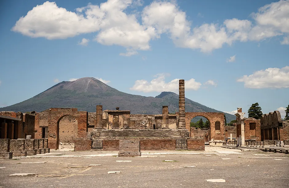 NAPLES, ITALY - MAY 26: General view of the deserted Forum on the day of the reopening of the Pompeii Archaeological Park on May 26, 2020 in Pompeii, Italy. Many Italian businesses have been allowed to reopen, after more than two months of a nationwide lockdown meant to curb the spread of Covid-19. (Photo by Ivan Romano/Getty Images)
