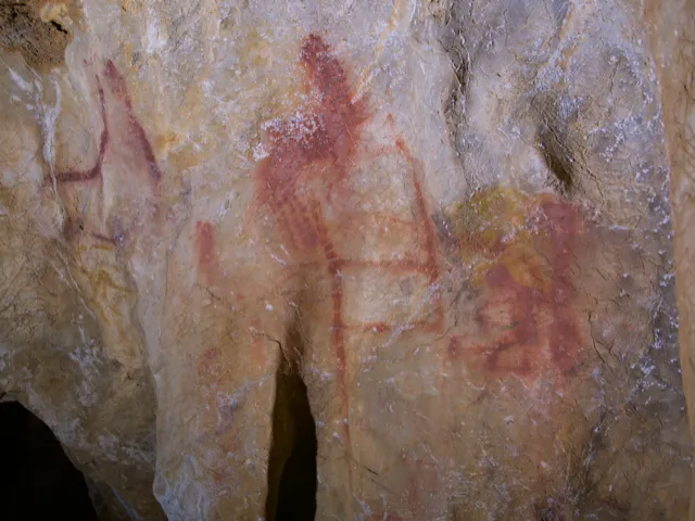 Art found in La Pasiega cave in Spain © Dirk Hoffman, University of Göttingen