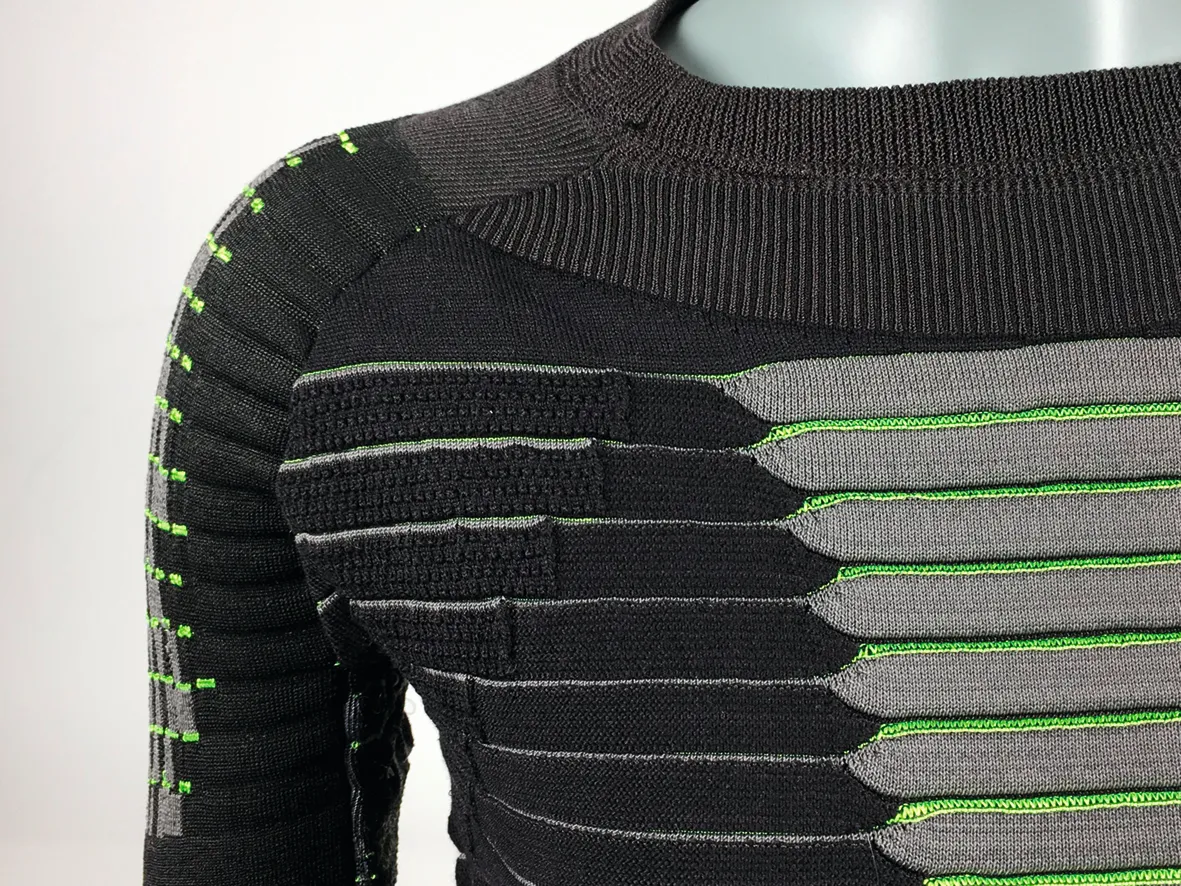 A top made from 'climate-active' material © MIT