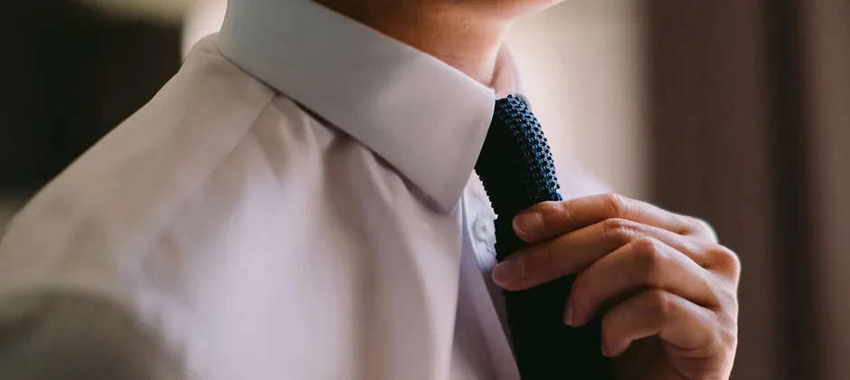 How dangerous is it to wear a tie? © Getty Images