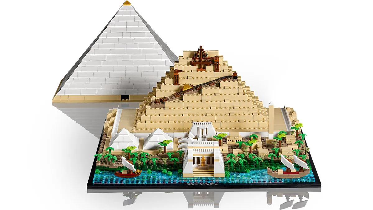 Lego-Great-Pyramid-of-Giza